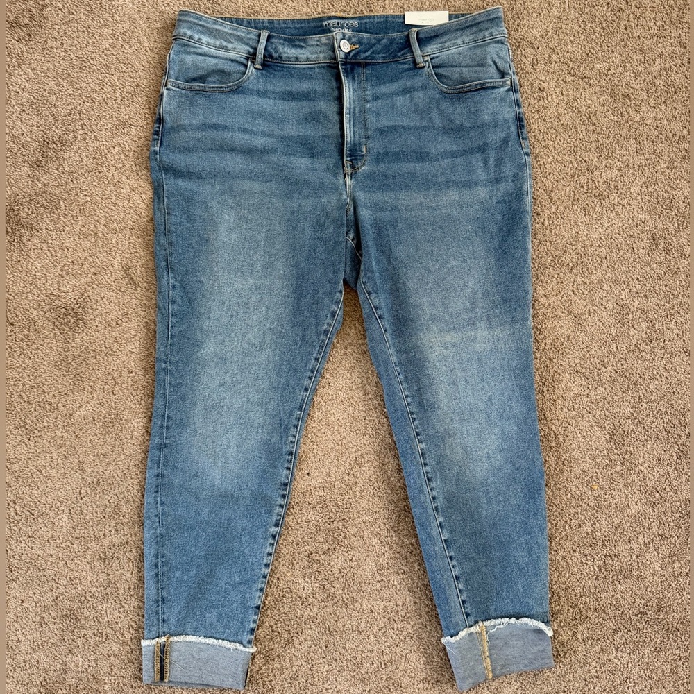 Maurices Denim Blue Cropped Jeans